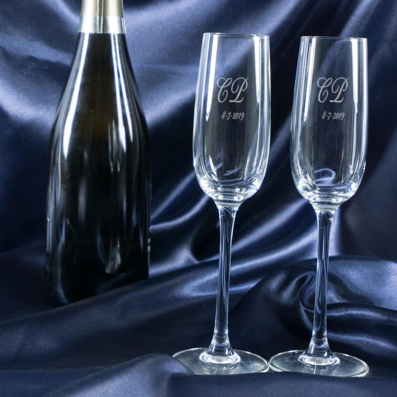 Copas de cava grabadas con iniciales