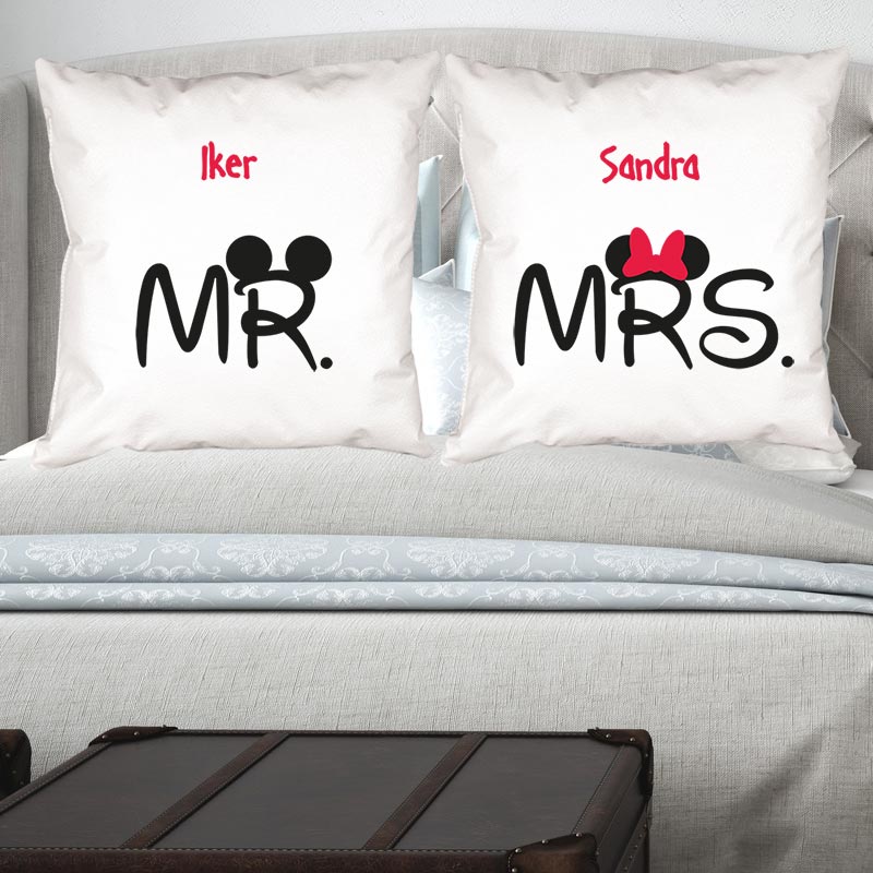 Pack de Cojines Mr y Mrs Personalizados: ¡Un Toque Romántico para tu Hogar!