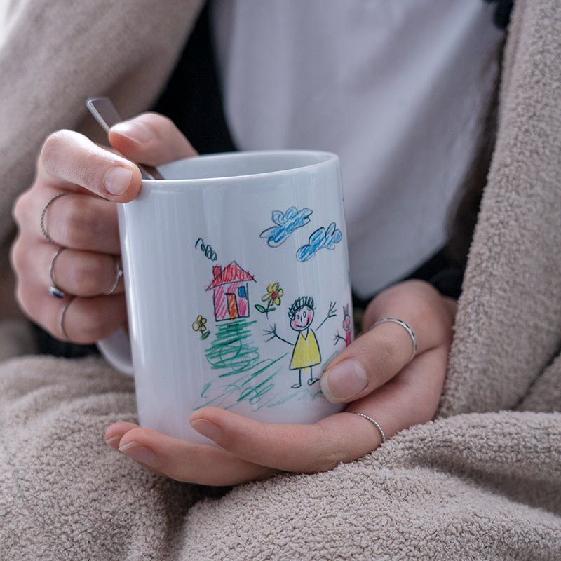 Taza con el dibujo de tu hijo